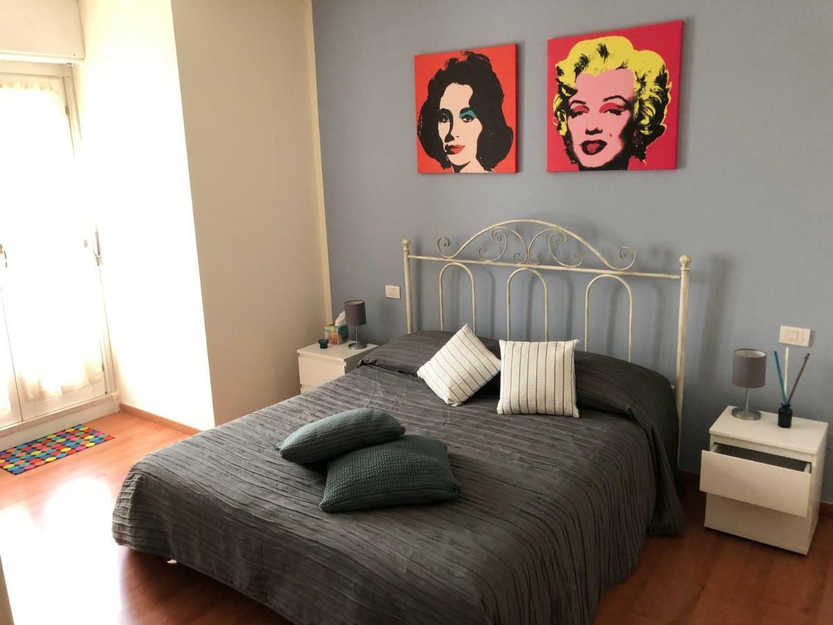 Irides Rooms A Un Passo Dai Parchi Divertimento Lazise Luaran gambar