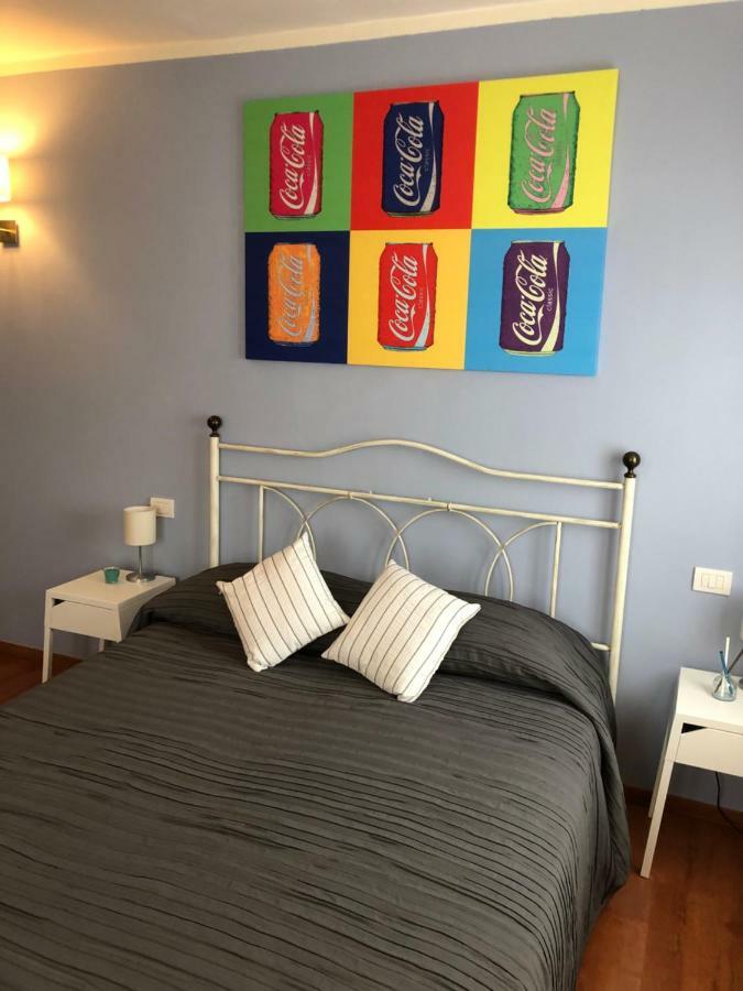 Irides Rooms A Un Passo Dai Parchi Divertimento Lazise Luaran gambar
