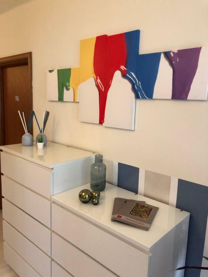 Irides Rooms A Un Passo Dai Parchi Divertimento Lazise Luaran gambar