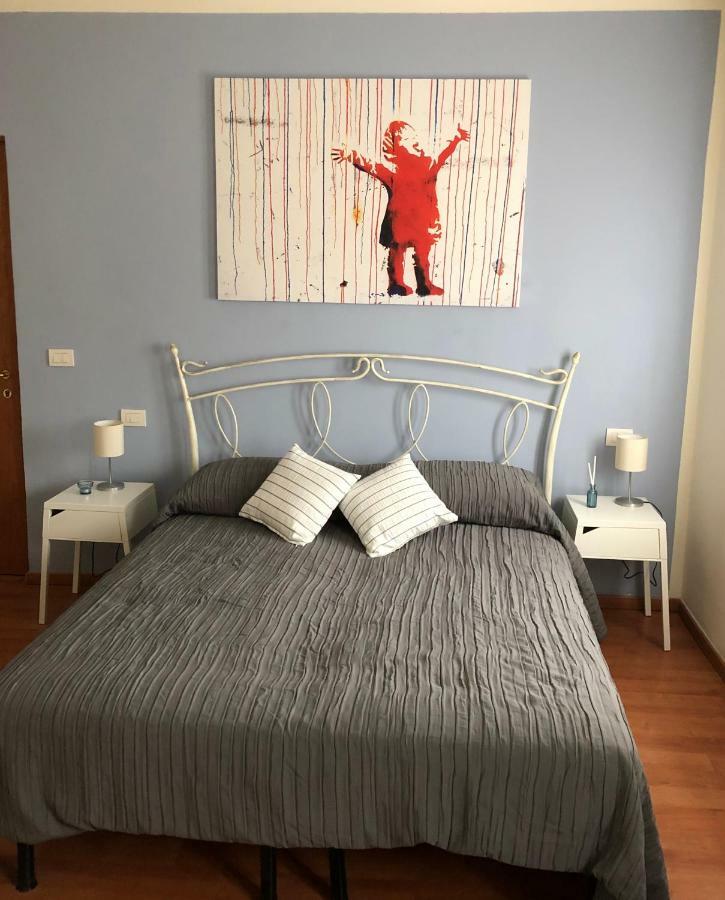 Irides Rooms A Un Passo Dai Parchi Divertimento Lazise Luaran gambar